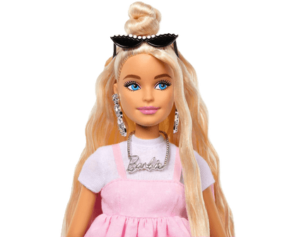 Toy Star Malta Barbie Deluxe Style Doll #3 – Blonde Hair, Pastel Pink Dress & Barbiecore Accessories
